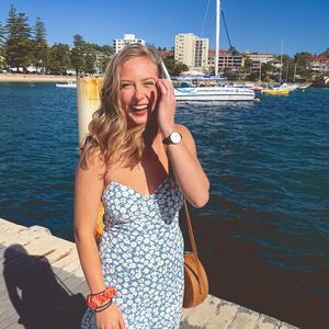 Meet your Posher, Christina